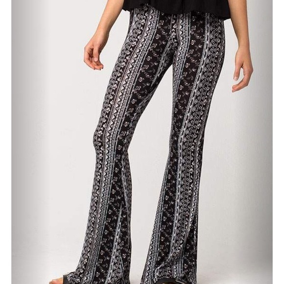 tillys bell bottoms